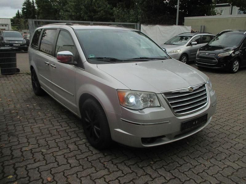 Silber Gebraucht 2009 Chrysler Grand Voyager Limited Van / Kleinbus | 5.800 € (Superpreis) - Bild 1/4