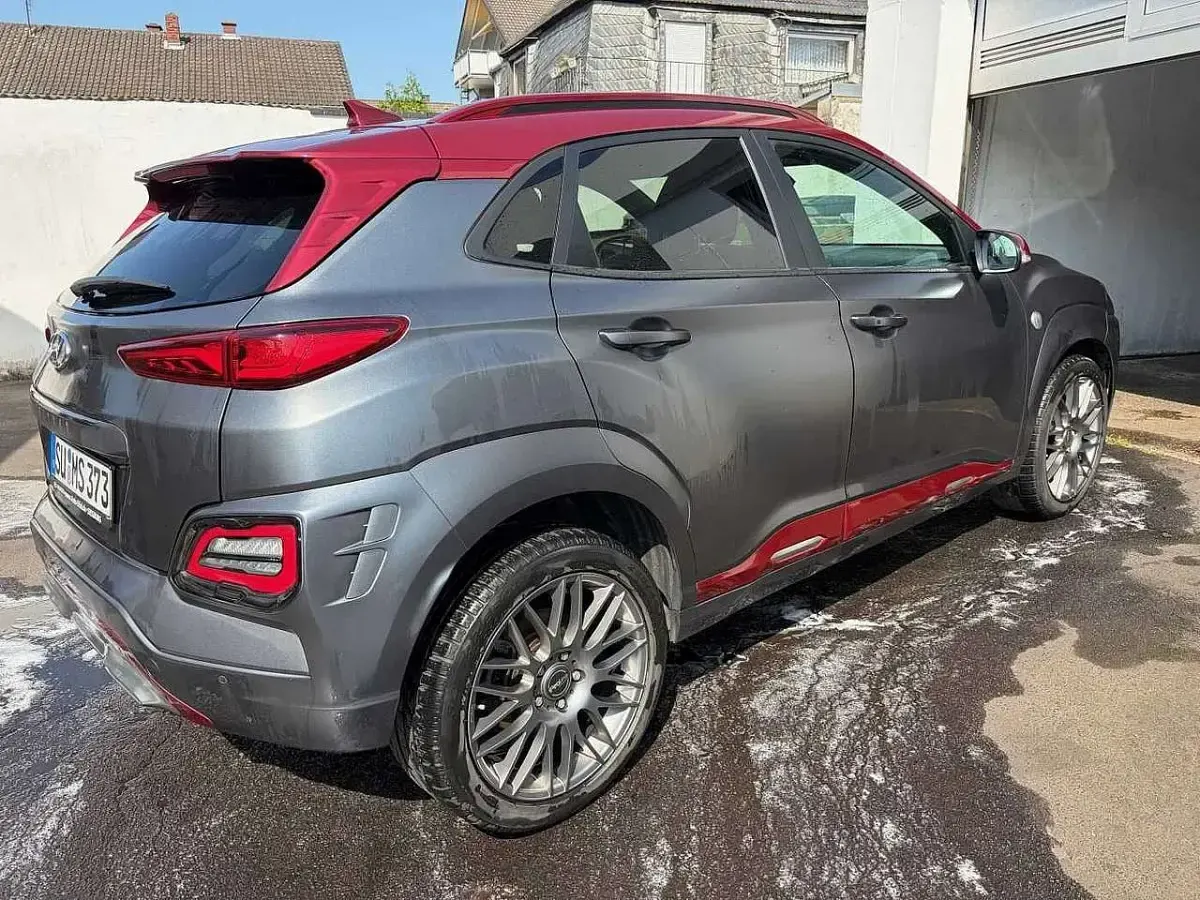 Gebraucht Hyundai Kona Edition 177 PS (130 kW) 2019 Schwarz SUV