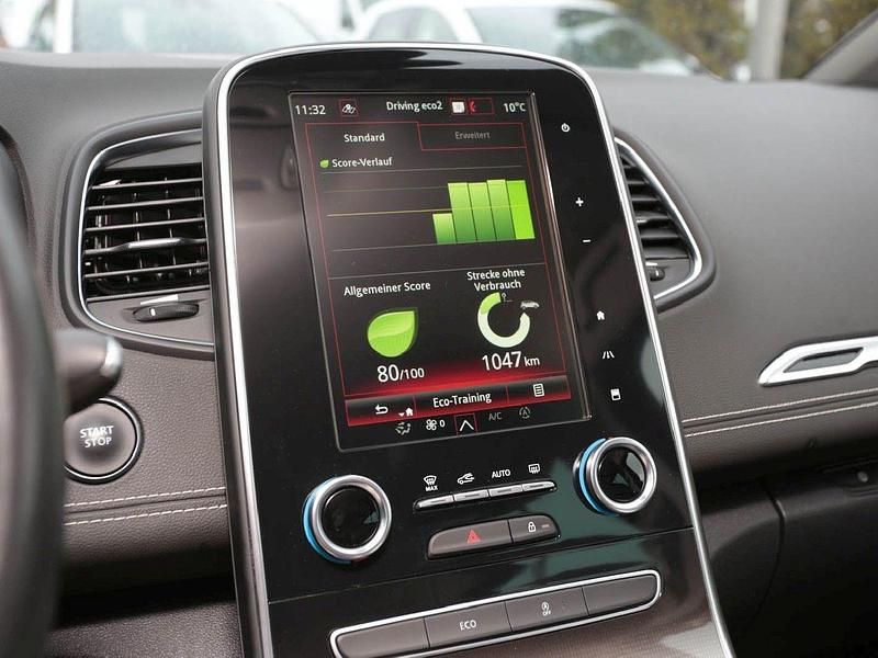 Gebraucht Renault Scenic E-Tech Intens 140 PS (102 kW) 2021 Rot npn + schwarz gne SUV