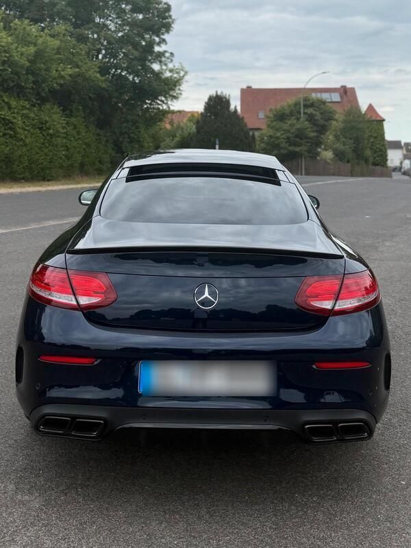 Blau Gebraucht 2017 Mercedes C400 AMG line Coupé | 31.999 € (Fairer Preis) - Bild 1/4