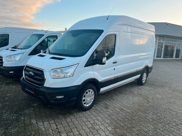 Gebraucht Ford Transit Trend 185 PS (136 kW) 2019 Weiß Limousine