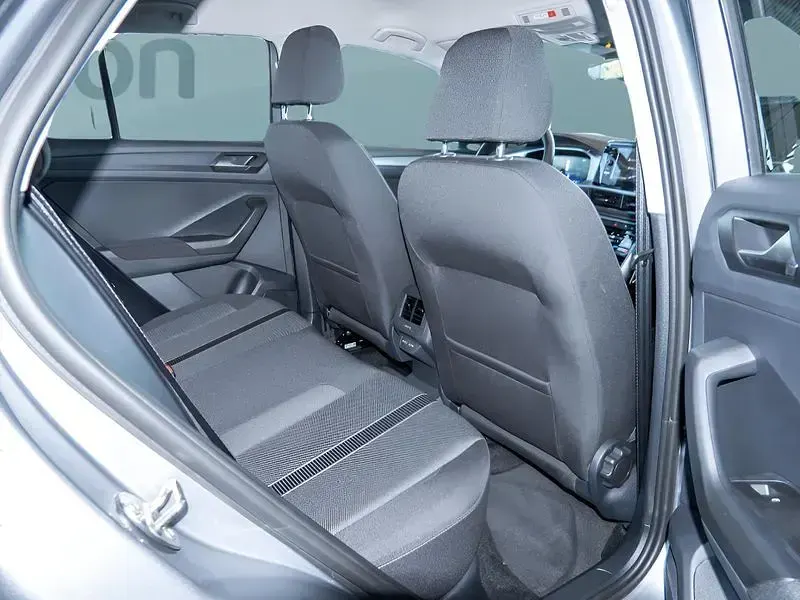 Gebraucht VW T-Roc 116 PS (85 kW) 2024 Silber SUV