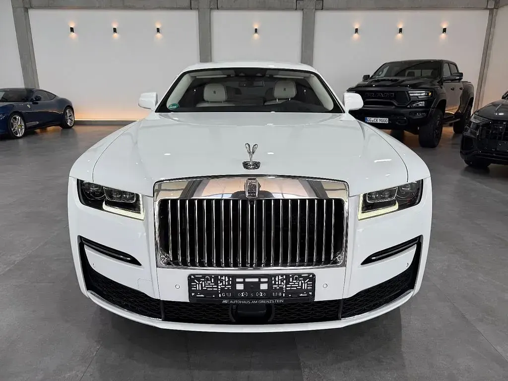 Gebraucht Rolls Royce Ghost 571 PS (419 kW) 2023 Weiß Limousine