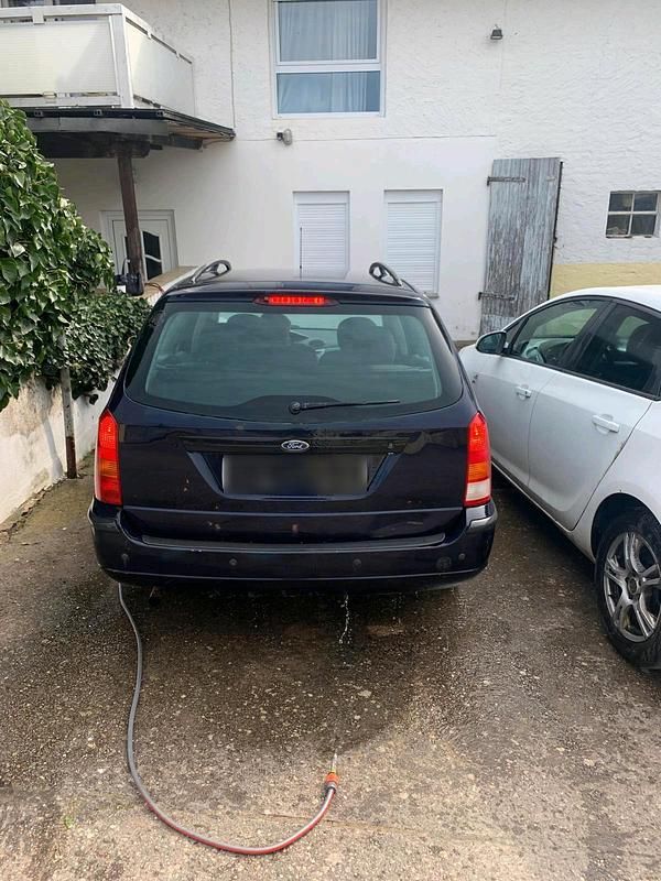 Gebraucht Ford Focus 101 PS (74 kW) 2003 Blau Kombi