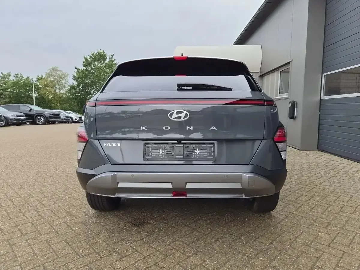 Neu Hyundai Kona Trend 150 PS (110 kW) 2026 Abyss black SUV