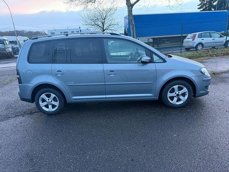 Gebraucht VW Touran Freestyle 140 PS (102 kW) 2010 Andere farben Van / Kleinbus