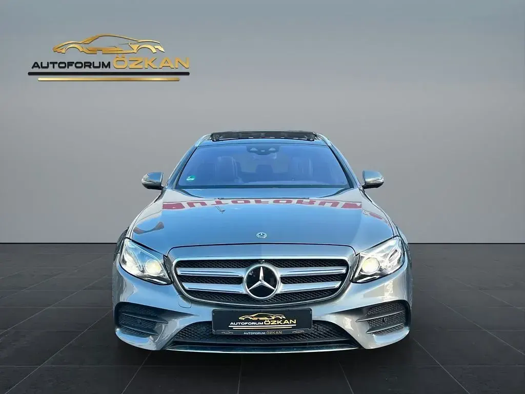 Gebraucht Mercedes E220 AMG line 194 PS (142 kW) 2017 Grau Limousine