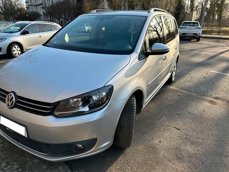Gebraucht VW Touran 150 PS (110 kW) 2012 Silber Van / Kleinbus