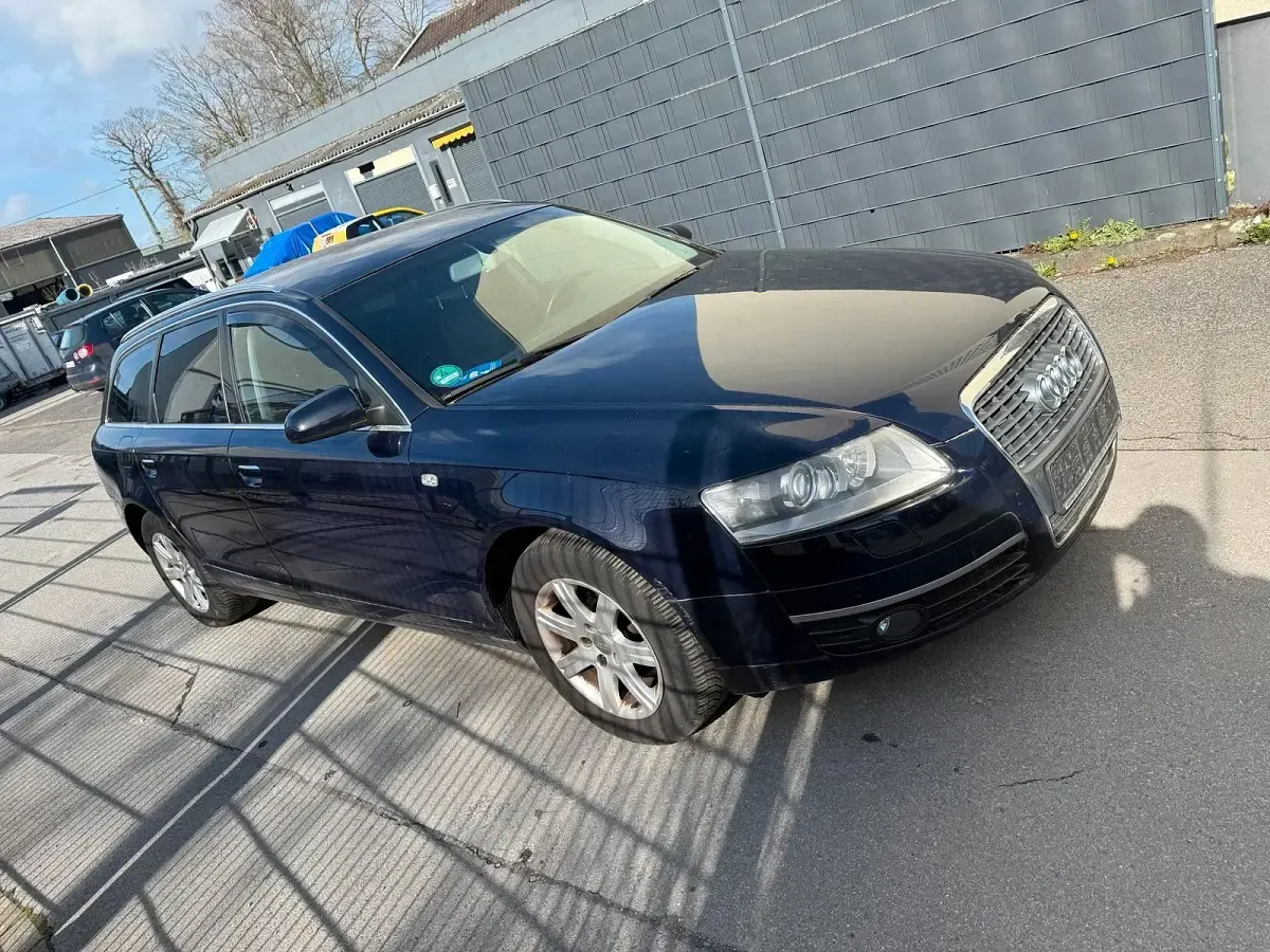 Gebraucht Audi A6 176 PS (129 kW) 2006 Blau Kombi