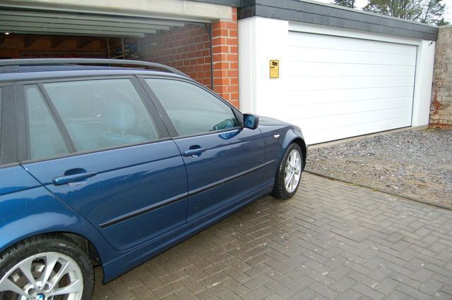 Gebraucht BMW 320 150 PS (110 kW) 2003 Blau Kombi