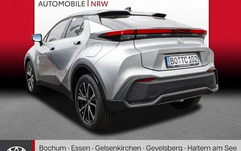 Gebraucht Toyota C-HR Team 140 PS (102 kW) 2025 Weiß SUV