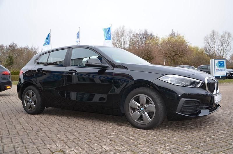 Gebraucht BMW 118 Advantage 150 PS (110 kW) 2023 Schwarz Kleinwagen