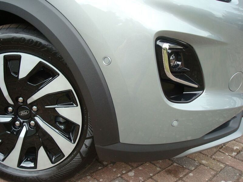 Gebraucht Ford Puma Titanium 125 PS (91 kW) 2022 Solarsilber Coupé