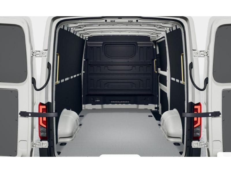 Gebraucht VW Crafter 140 PS (102 kW) 2024 Weiß Van