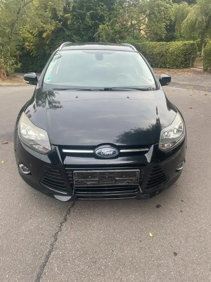 Gebraucht Ford Focus 182 PS (133 kW) 2013 Schwarz Kombi