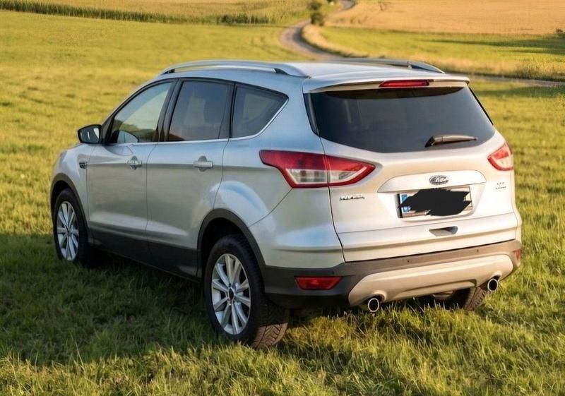 Gebraucht Ford Kuga Titanium 180 PS (132 kW) 2015 Silber SUV