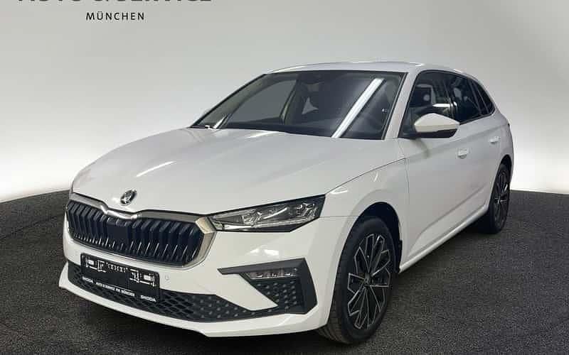 Weiß Neu 2025 Skoda Scala Tour Kleinwagen | 26.850 € (Etwas zu teuer) - Bild 1/4