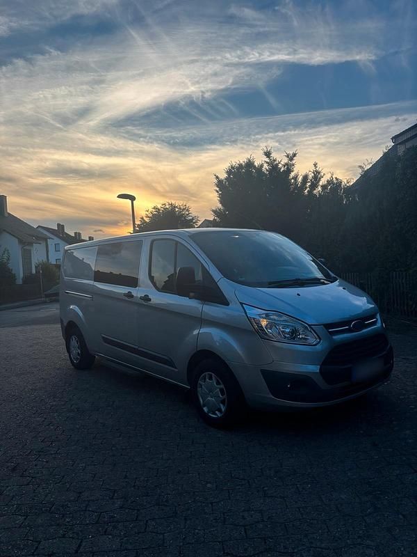Gebraucht Ford Transit Custom 169 PS (124 kW) 2018 Silber Van / Kleinbus