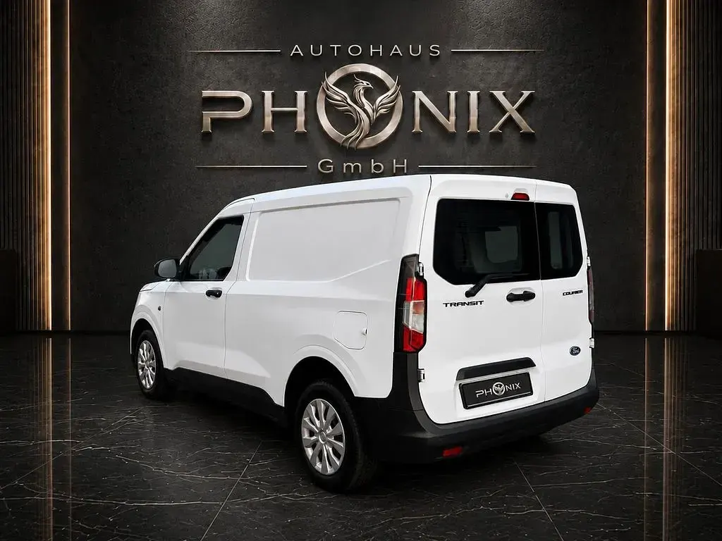 Gebraucht Ford Transit 101 PS (74 kW) 2024 Weiß Van / Kleinbus