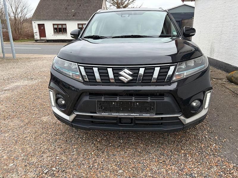 Gebraucht Suzuki Vitara Adventure 129 PS (94 kW) 2020 Schwarz SUV