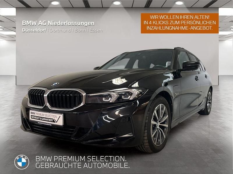 Schwarz Gebraucht 2022 BMW 330e Sport Line Kombi | 32.999 € (Fairer Preis) - Bild 1/4