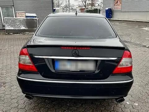 Gebraucht Mercedes E320 Avantgarde 224 PS (164 kW) 2009 Schwarz Limousine