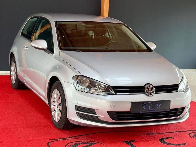Second-hand VW Golf VII Trendline 86 CP (63 kW) 2015 Argintiu Hatchback