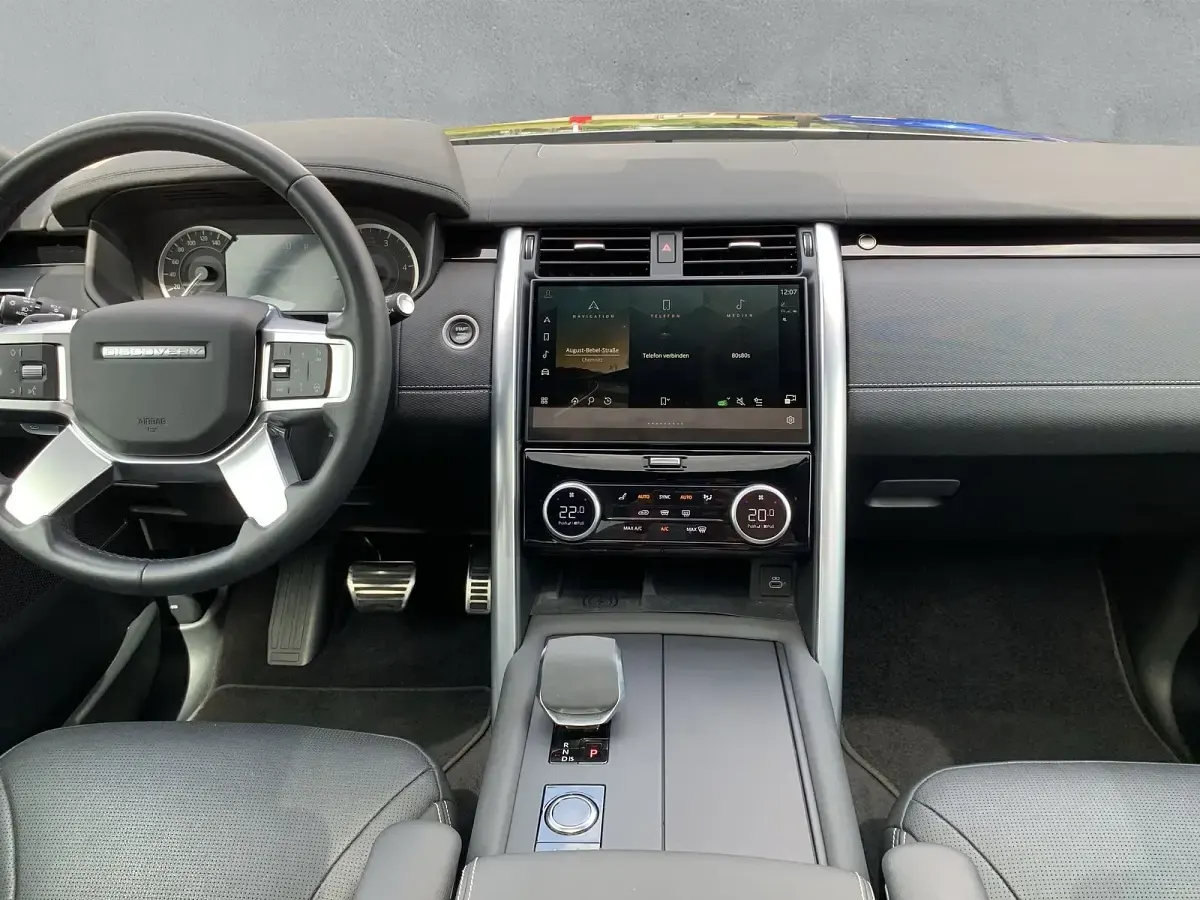 Gebraucht Land Rover Discovery SE Dynamic 249 PS (183 kW) 2023 Schwarz SUV