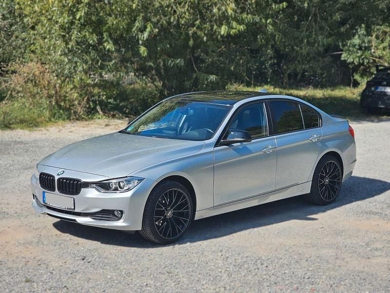 Gebraucht BMW 328 Luxury Line 245 PS (180 kW) 2012 Silber Limousine