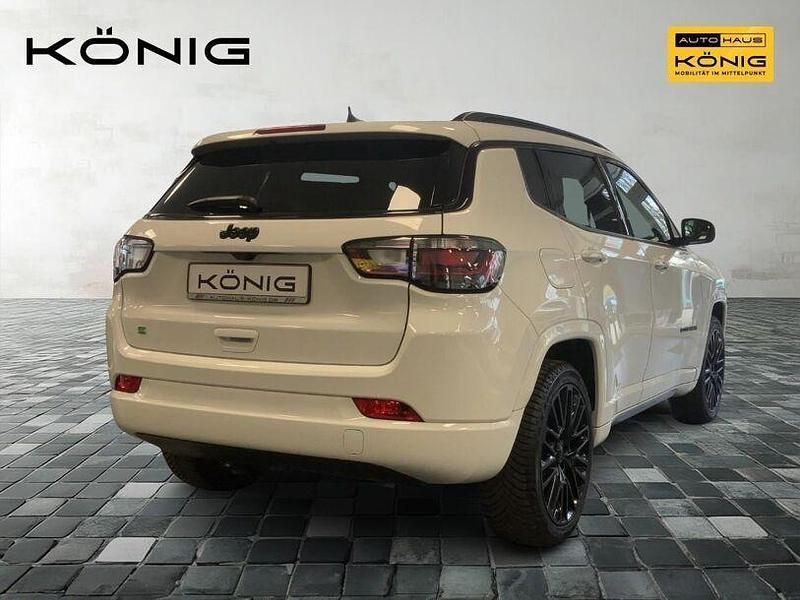 Gebraucht Jeep Compass 131 PS (96 kW) 2023 Weiß SUV