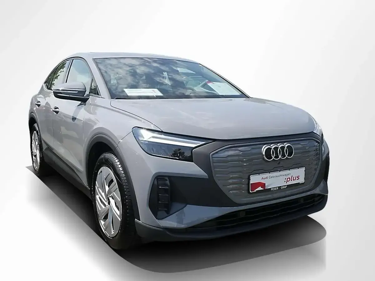 Gebraucht Audi Q4 Sportback e-tron 150 kW (204 PS) 2025 Kieselgrau SUV