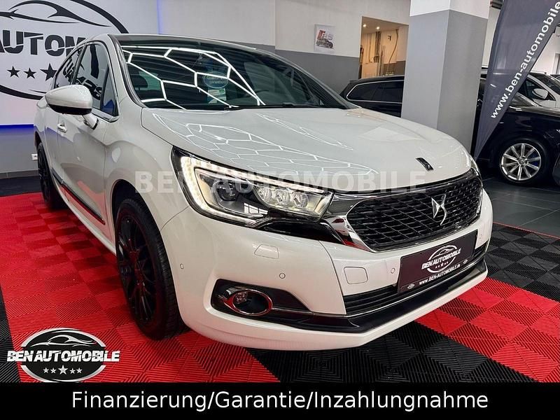 Weiß Gebraucht 2018 Citroën DS4 Kleinwagen | 14.999 € (Fairer Preis) - Bild 1/4
