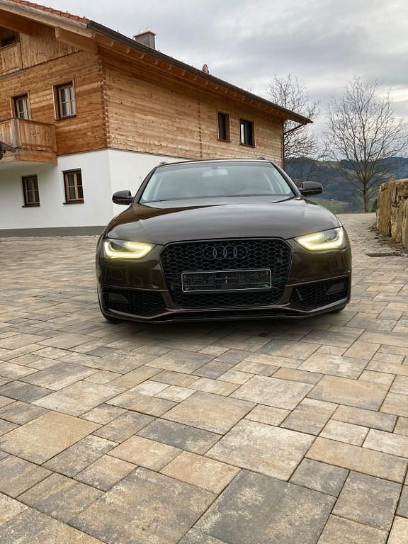 Gebraucht Audi A4 Design 150 PS (110 kW) 2015 Braun Kombi