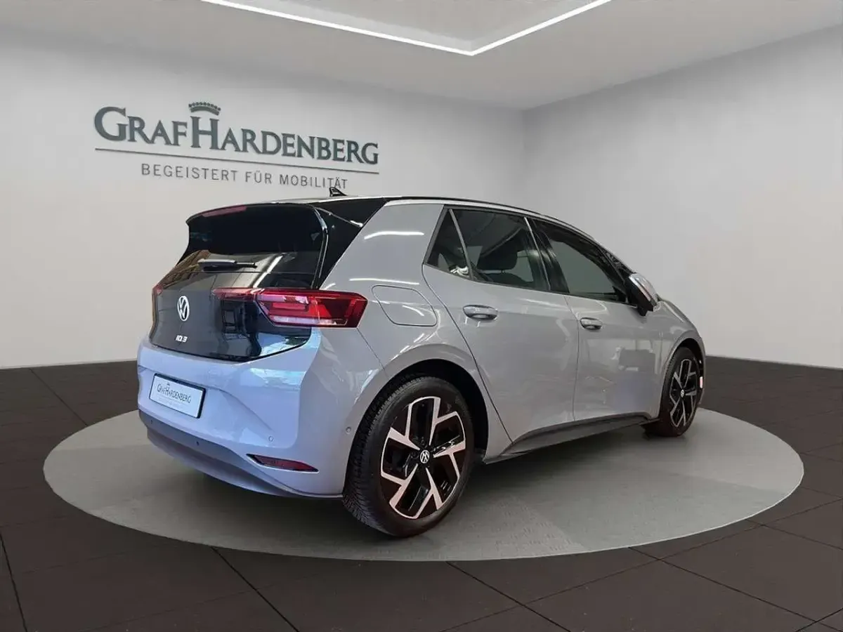 Gebraucht VW ID.3 Pro 150 kW (204 PS) 2024 Grau Kleinwagen