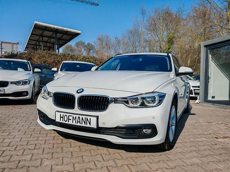 Gebraucht BMW 318 Advantage 150 PS (110 kW) 2018 Weiß Kombi