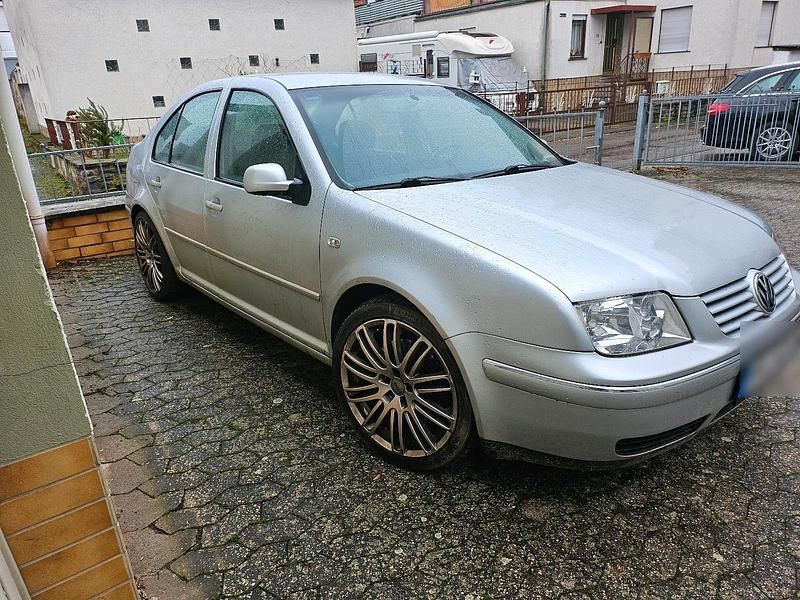 Gebraucht VW Bora 170 PS (125 kW) 2002 Silber Limousine