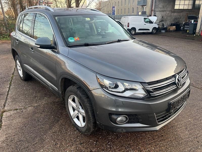 Gebraucht VW Tiguan 140 PS (102 kW) 2014 Grau SUV