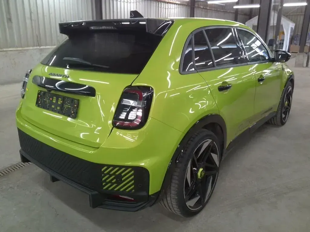 Gebraucht Abarth 600e Turismo 175 kW (238 PS) 2025 Grün SUV