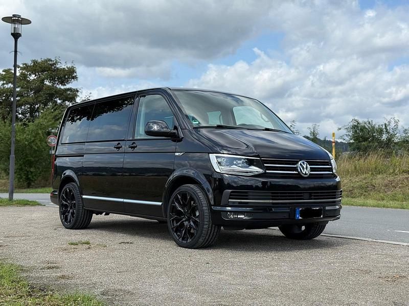 Schwarz Gebraucht 2016 VW T6 Highline Van | 33.999 € (Fairer Preis) - Bild 1/4