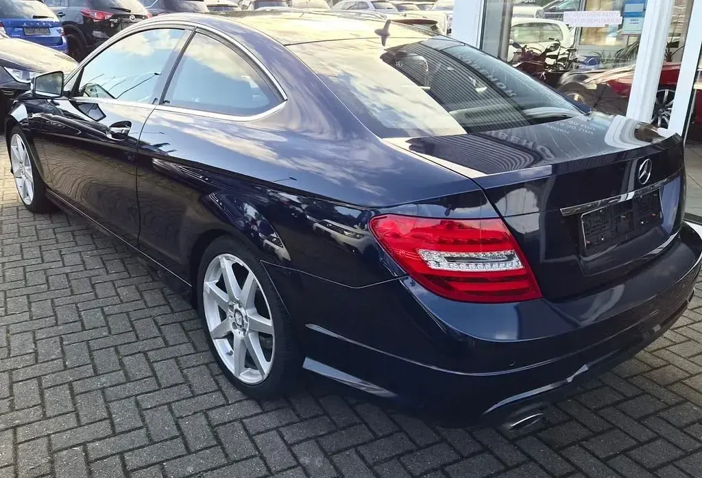 Gebraucht Mercedes C220 170 PS (125 kW) 2015 Blau Coupé