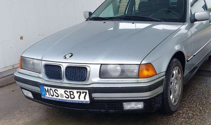Silber Gebraucht 1997 BMW 316 Kleinwagen | 500 € (Superpreis) - Bild 1/4