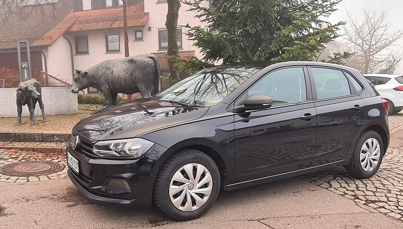 Schwarz Gebraucht 2019 VW Polo Trendline Kleinwagen | 11.900 € (Fairer Preis) - Bild 1/4