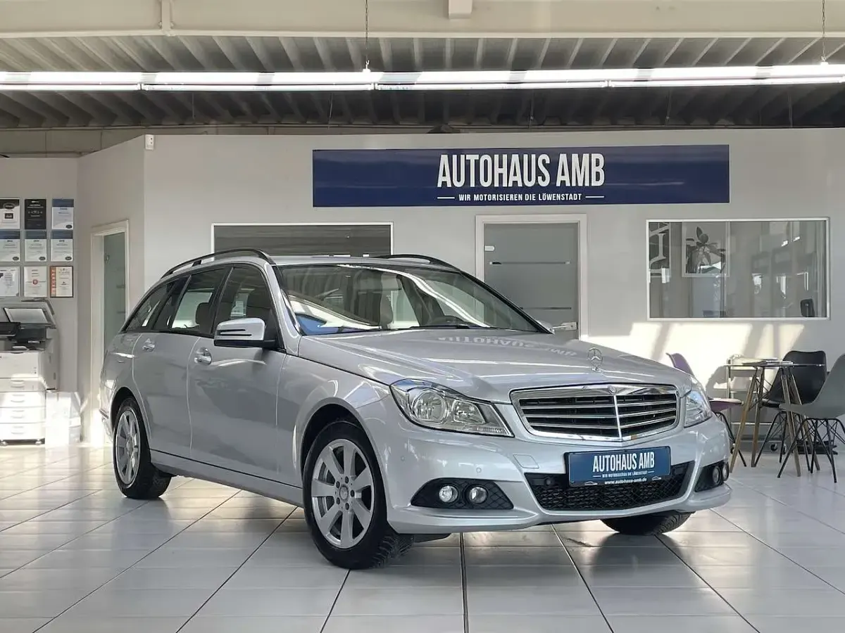 Gebraucht Mercedes C200 136 PS (100 kW) 2013 Silber Kombi