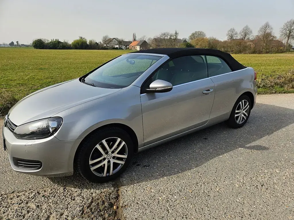Gebraucht VW Golf 105 PS (77 kW) 2011 Silber Cabrio