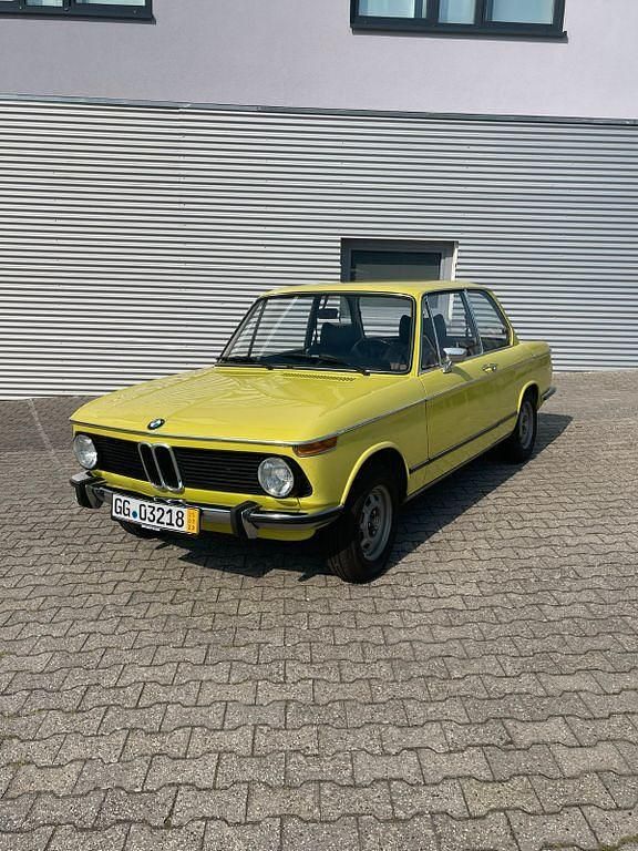 Grün Gebraucht 1974 BMW 1802 Limousine | 15.900 € - Bild 1/4