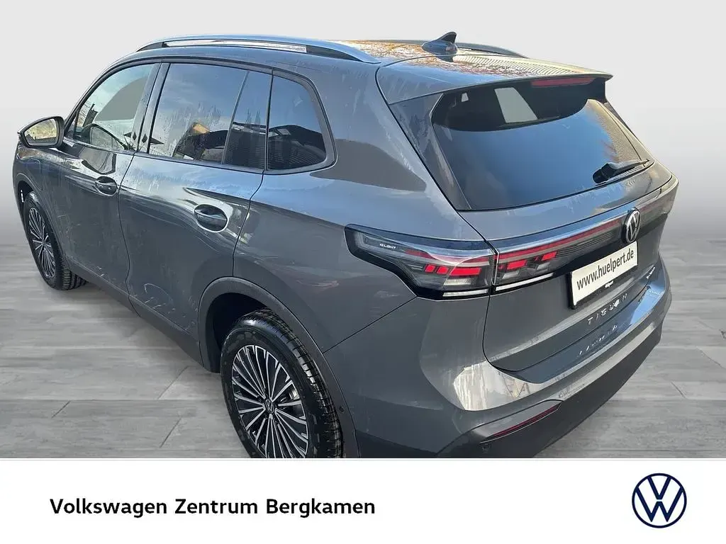 Gebraucht VW Tiguan Life 204 PS (150 kW) 2025 Delfingrau metallic SUV