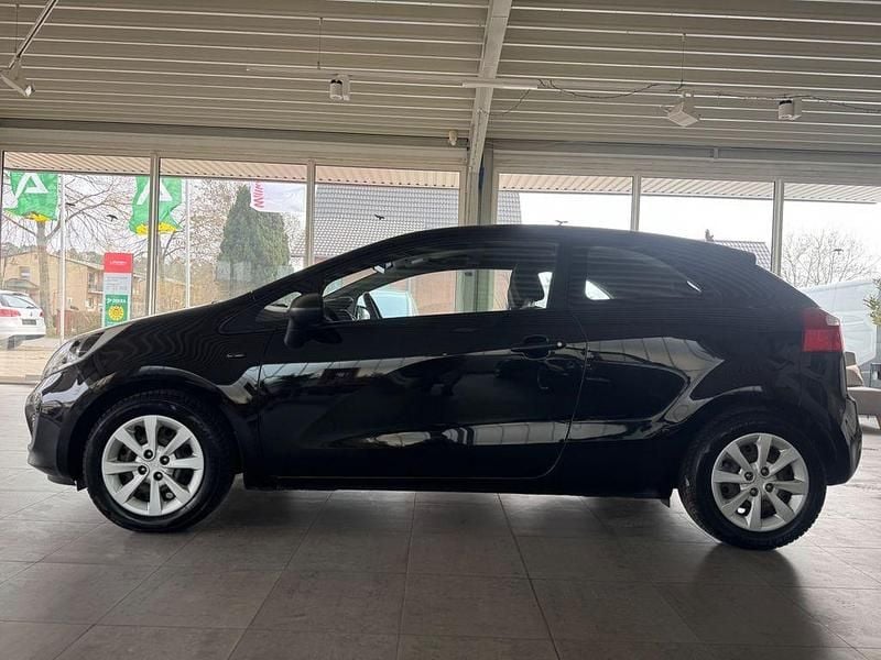 Gebraucht Kia Rio 86 PS (63 kW) 2013 Schwarz Kleinwagen