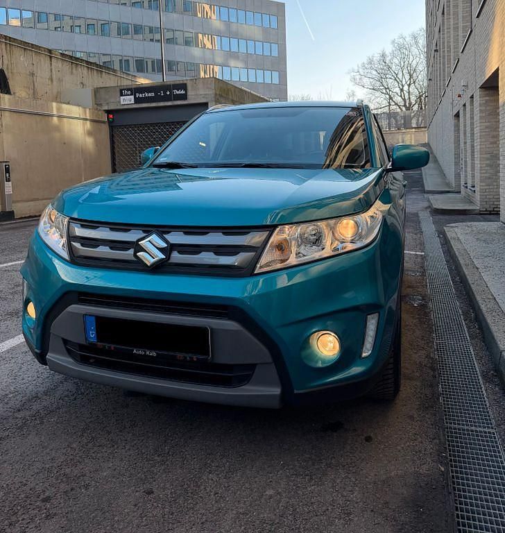 Gebraucht Suzuki Vitara Comfort 120 PS (88 kW) 2015 Blau SUV