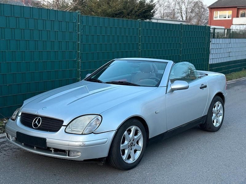 Silber Gebraucht 1998 Mercedes SLK200 Cabrio | 1.390 € (Superpreis) - Bild 1/4