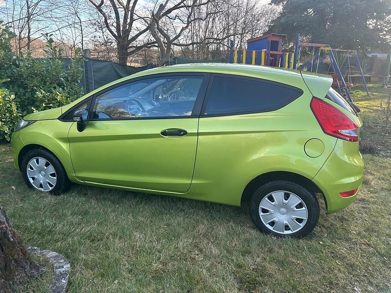 Gebraucht Ford Fiesta 75 PS (55 kW) 2009 Grün Kleinwagen